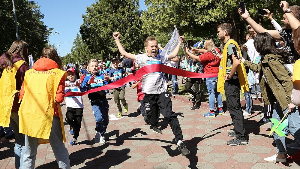 Беги и помогай: в День защиты детей Сбер проведет в Челябинске «Зеленый марафон»