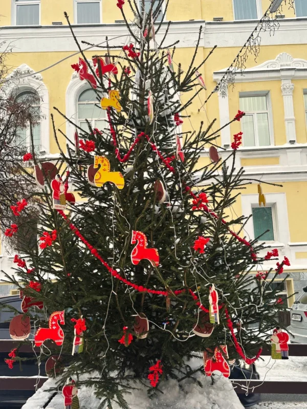 В конкурсе ёлочного фестиваля на Спасской объявлены победители