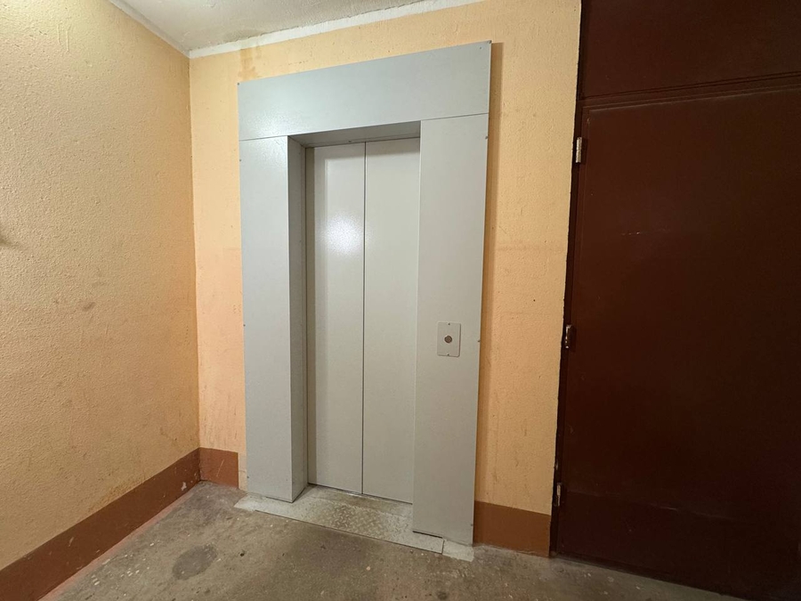 Восемь лифтов капитально отремонтировали в Гатчине 