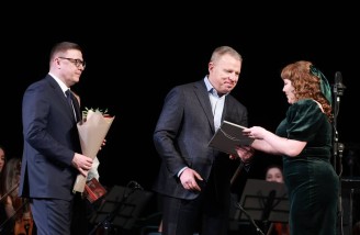 Алексей Текслер принял участие в заседании попечительского совета театра оперы и балета им. М.И. Глинки. Автор фото - Наиль Фаттахов 