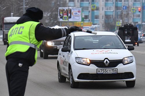 Эксперт Безделин рассказал о штрафах за габаритные огни