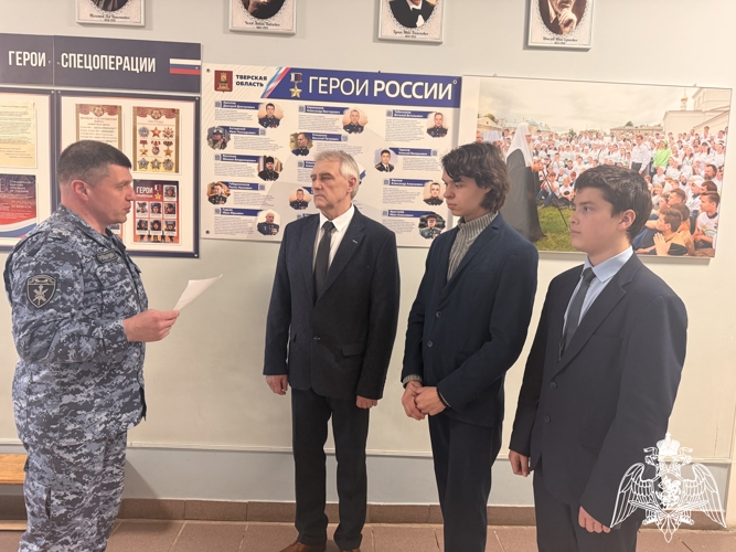 Сотрудники Росгвардии приняли участие в научно-практическом семинаре для школ Калининского района 