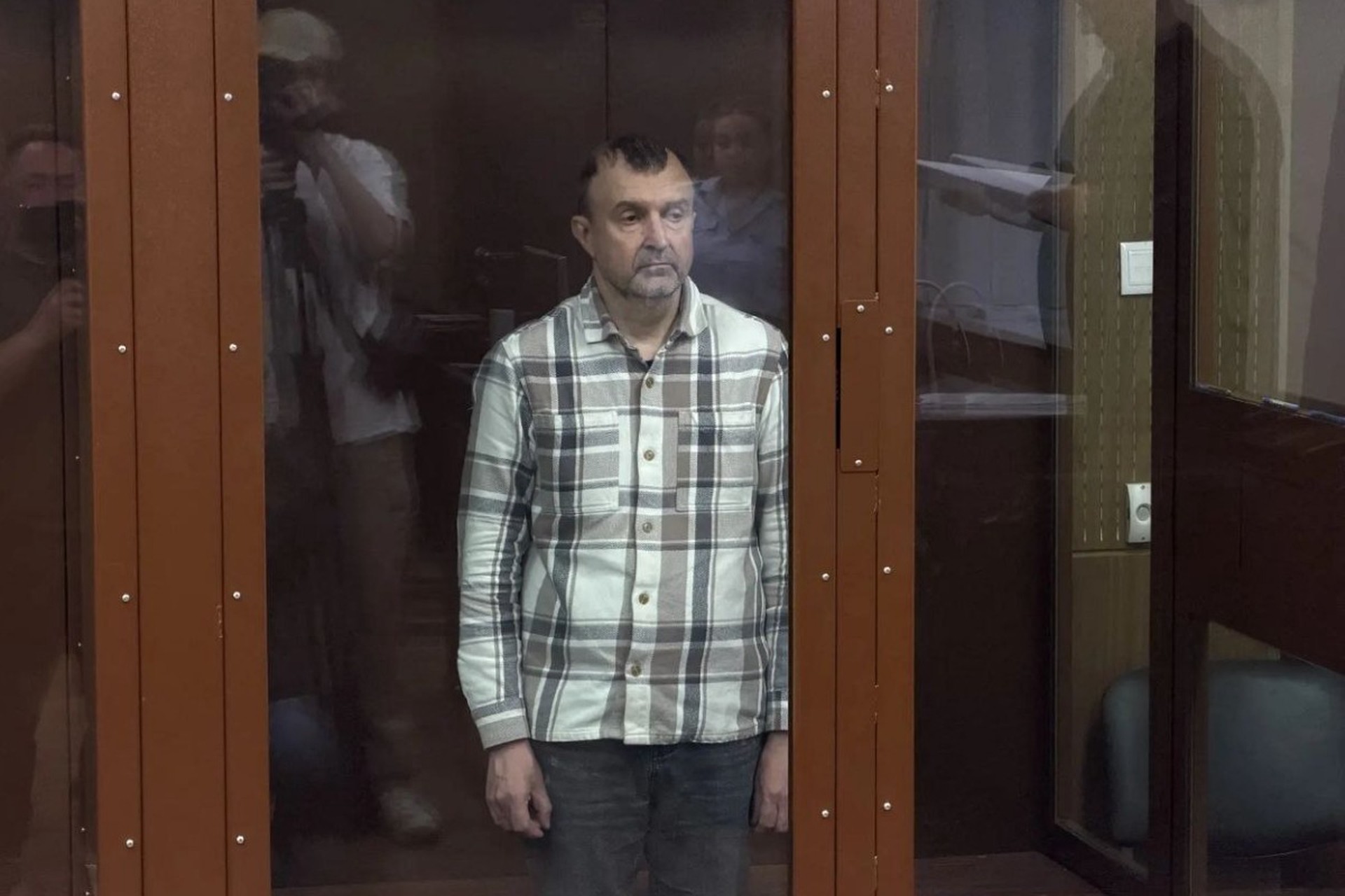 Продюсера Кувшинова арестовали по делу о мошенничестве и авторских правах
