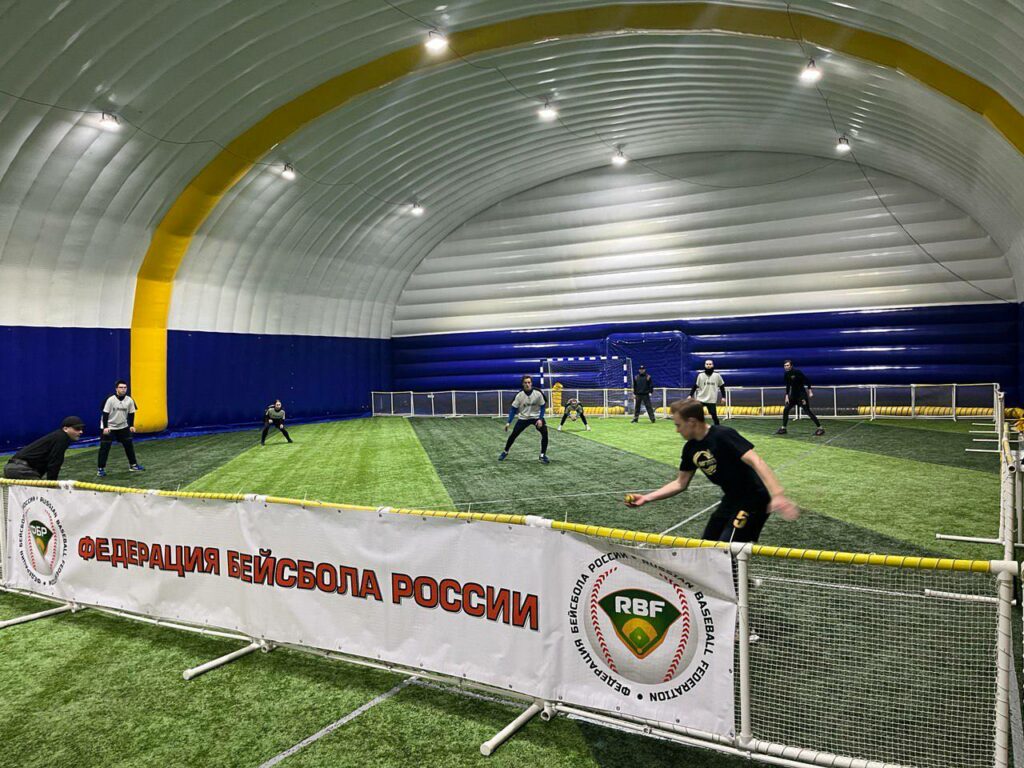 Каждая из 5 спортивных. Стадион Лесгафта.
