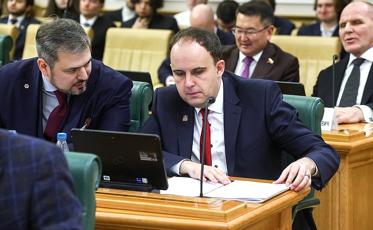 Заседание Совета по вопросам развития Сибири при Председателе Совета Федерации на тему «Сибирская экономика – от сырьевой к высокотехнологичной»