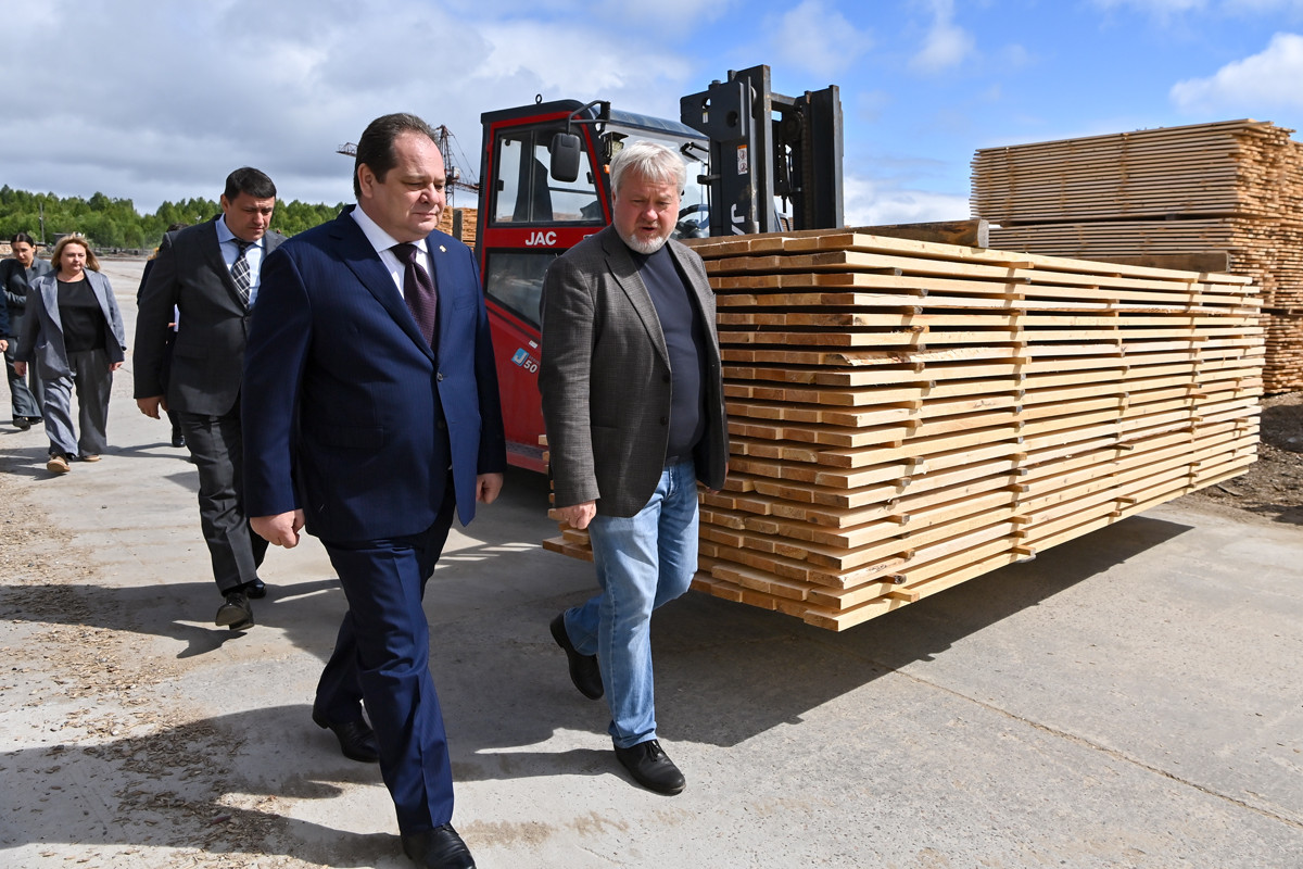 Изображение новости "«Важен для всей республики»: Ростислав Гольдштейн оценил инвестпроект ООО «Печора Север Лес»"