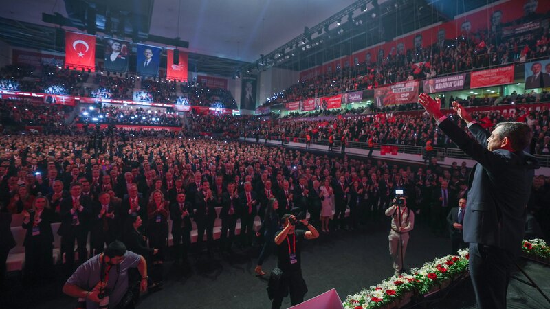 Как Озель превратил курултаи в броню и заявил, что это последний оппозиционный съезд