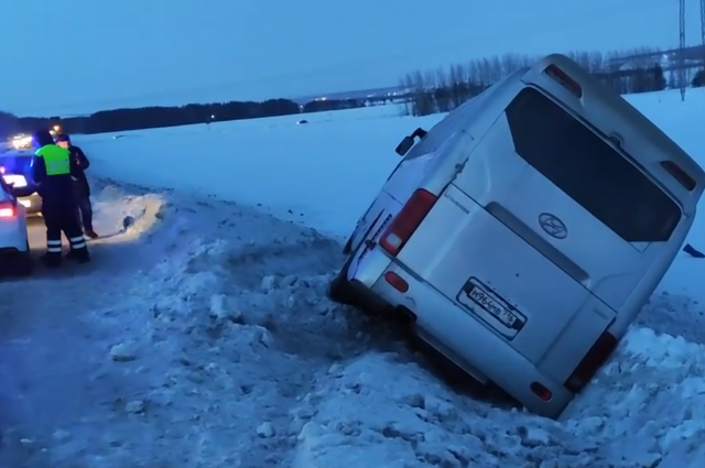 Пальто ш840-17-1, 58. Сабвуфер fbt ls 61a 69. Преобразователи п121-2,5-40-002. 5 40 02. Топ-топ 65х125х12.