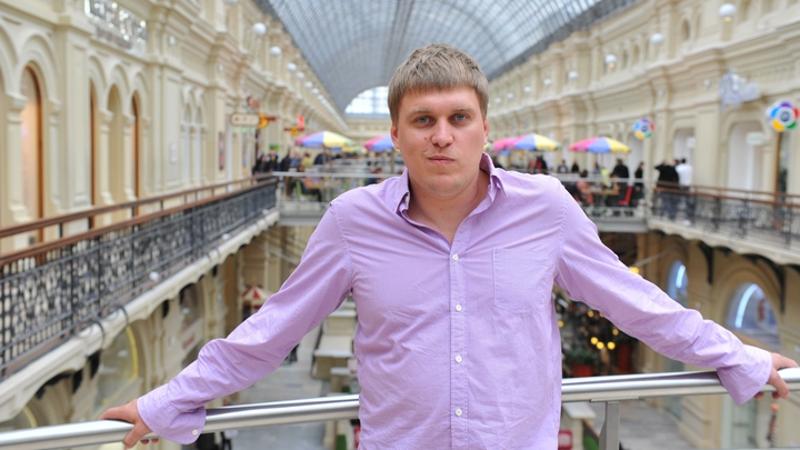 Комик Незлобин припугнул дочь, чтобы уехать в Америку: Война, все умрут