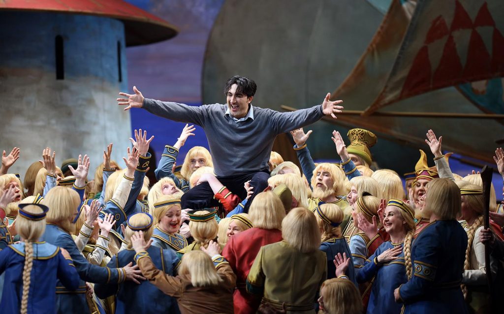 театральная 24/36. бал маскарад опера самара ульрика. нижегородский оперный театр. 04. театры 24 апреля.