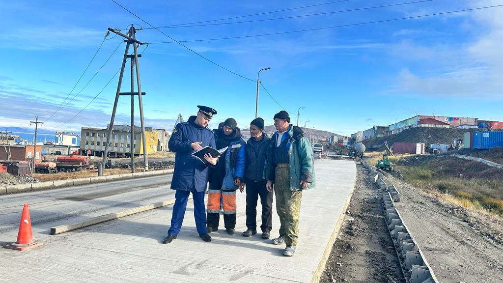 Валерий Люшков по летнику на Певек фото