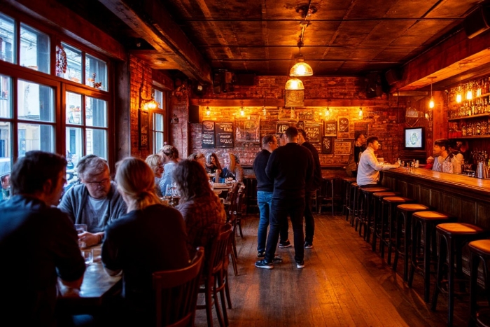 bar