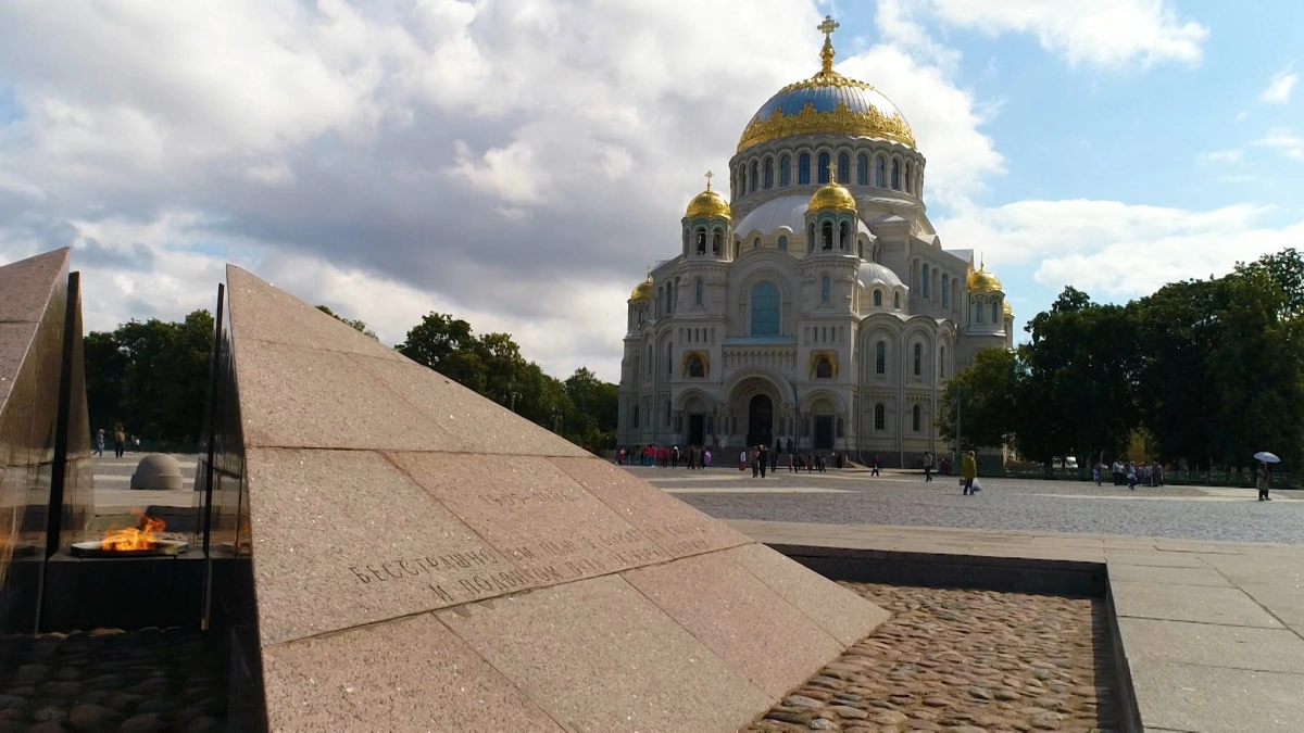 В честь 320-летия Кронштадта небо надо городом украсит грандиозный салют - tvspb.ru