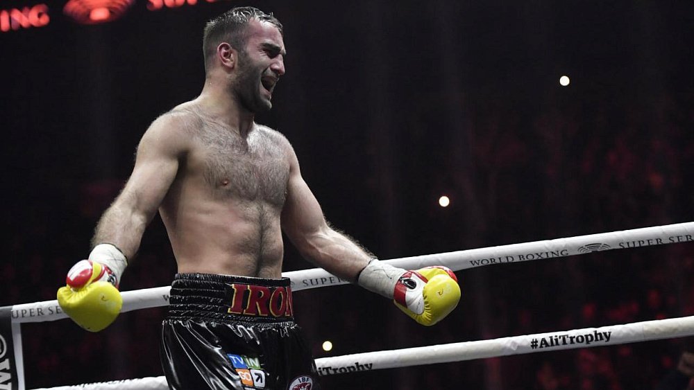 Челябинский боксер Мурат Гассиев проведет бой с поляком Анджеем Вавжиком