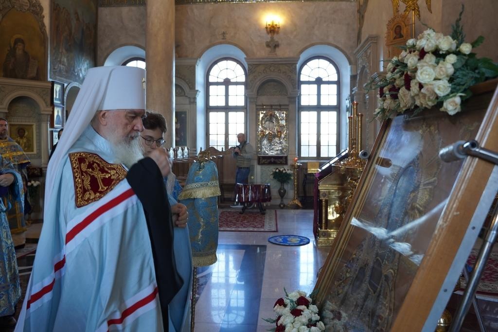 В Малоярославецкой обители совершена Литургия в память о явлении Калужского образа Богоматери во время победоносного Малоярославецкого сражения 1812 года