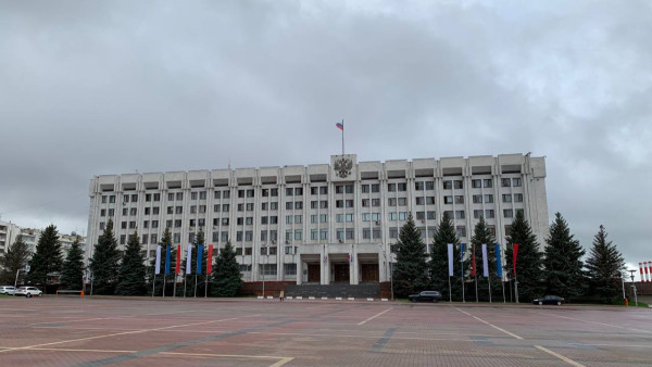 Губернатор Самарской области подписал указ о награждении участников и волонтеров СВО