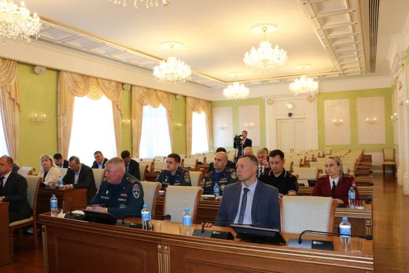 Заседание комиссии по предупреждению и ликвидации ЧС