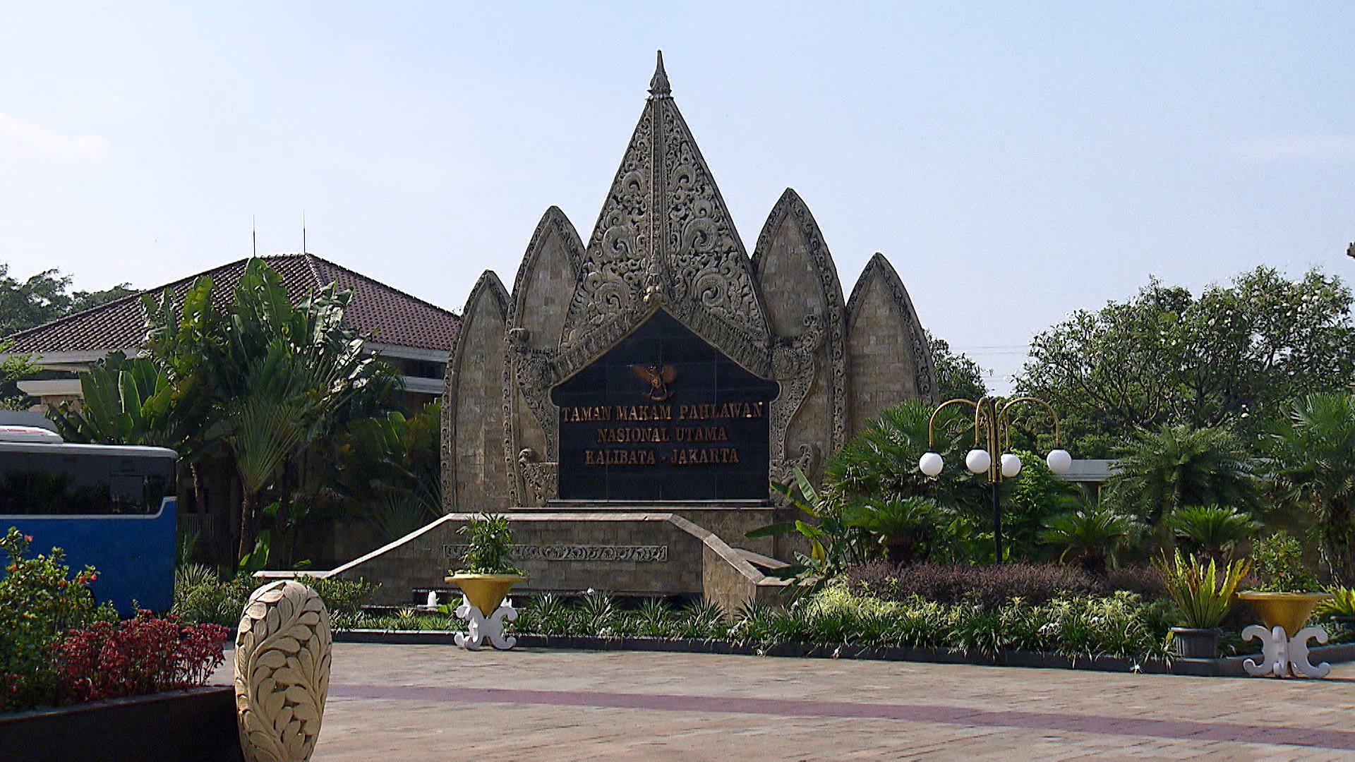 Индонезия настроена принимать до 500 тысяч российских туристов в год