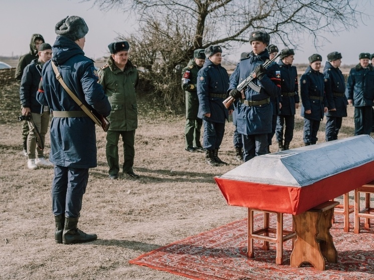 В Лиманском районе Астраханской области похоронили участника СВО