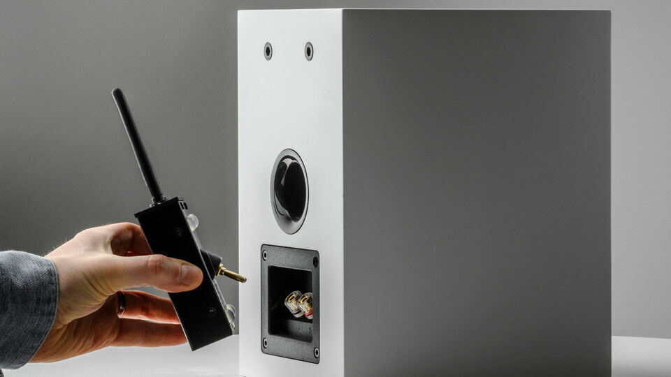 Беспроводной усилитель Pro-Ject Wireless Box E сделает пассивные колонки активными
