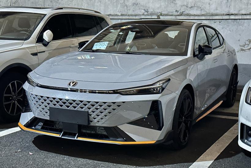 Changan UNI-V