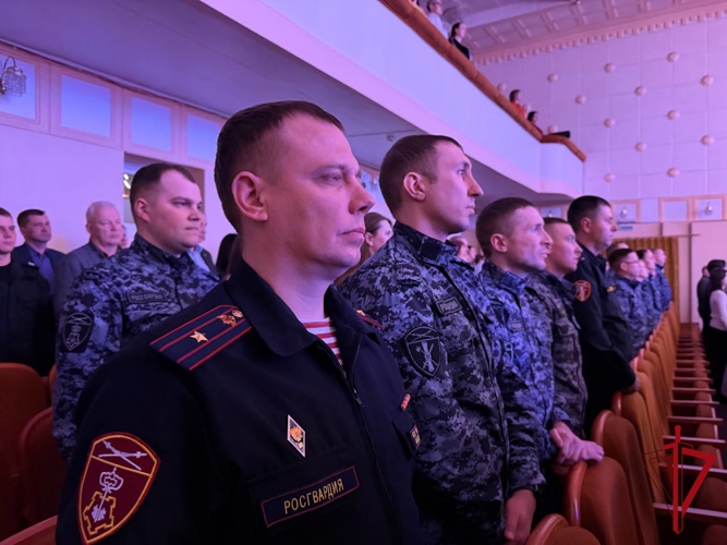 В Магадане росгвардейцы приняли участие в праздничной программе «Мужество. Доблесть. Честь»
