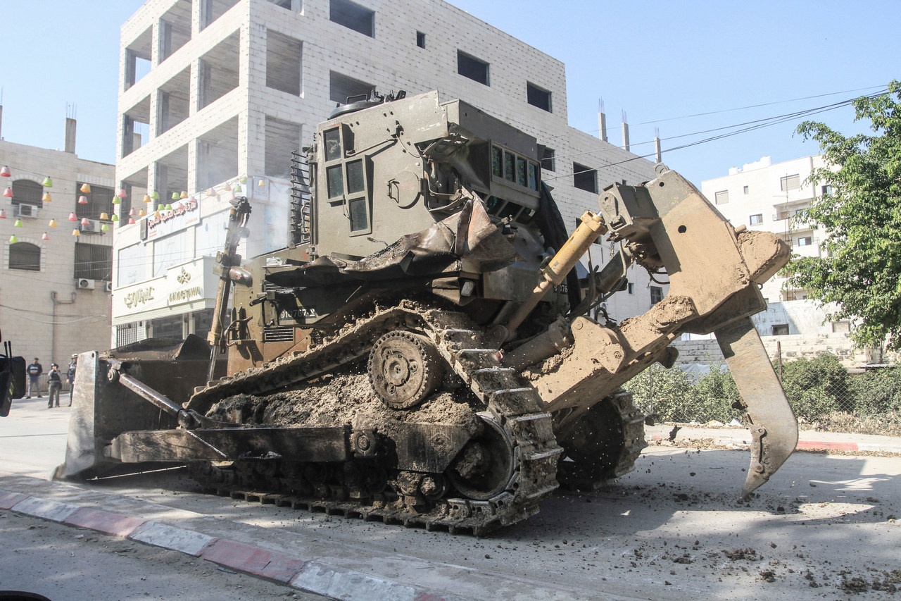 Бронированный бульдозер ЦАХАЛ.