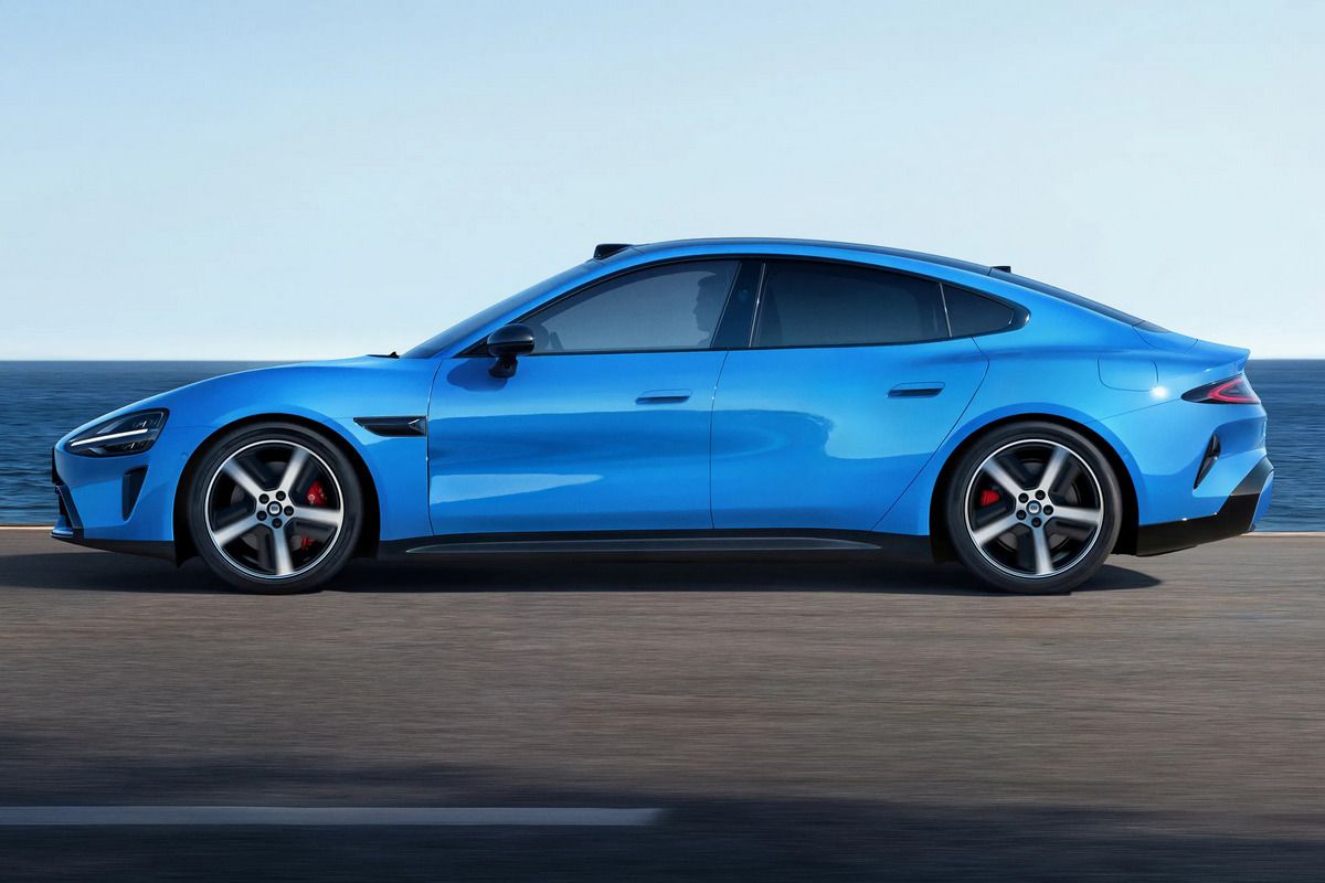 Xiaomi модернизировала седан SU7: электромобиль стал дальнобойнее