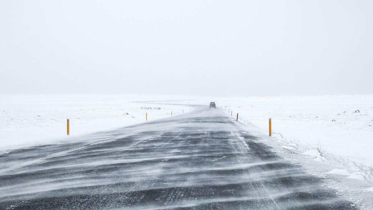 Первый снег засыпал трассу Кегень – Нарынкол
