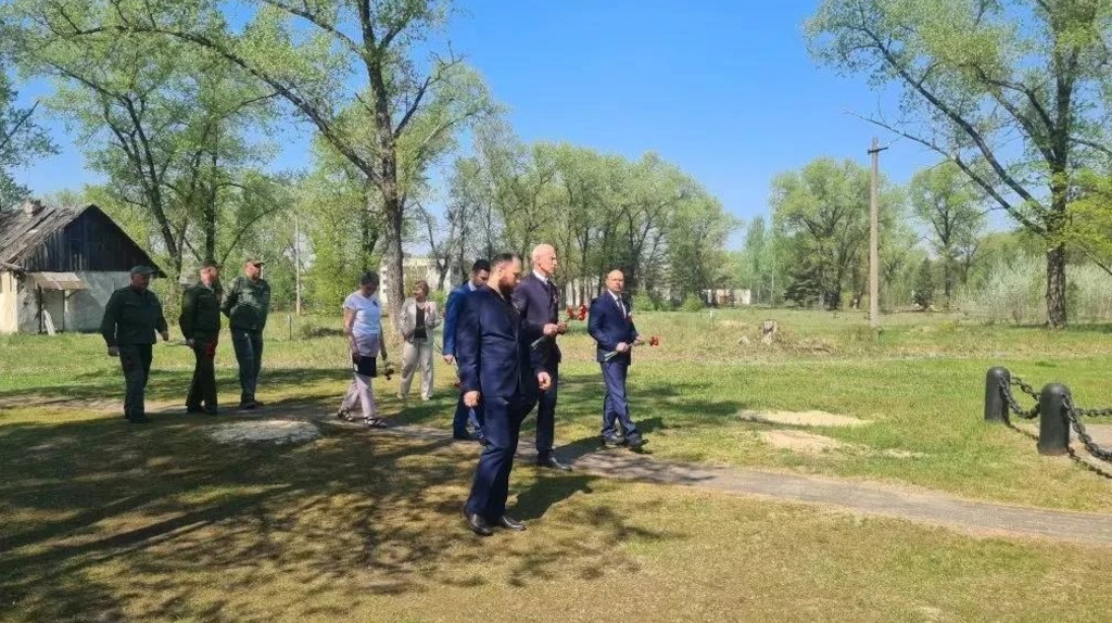 Депутат Госдумы Олег Матыцин посетил будущий мемориал «Дулаг-142» в Брянске