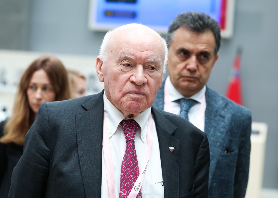 Андрей Воробьев открыл VI Съезд педиатров Подмосковья