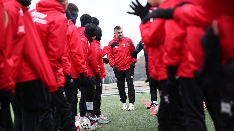 Самедов остался в «Факеле» после вылета из РПЛ - фото