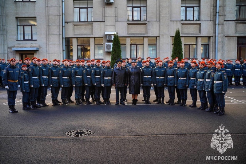 Курсанты, кадеты и студенты Санкт-Петербургского университета ГПС МЧС России приняли Присягу и дали торжественную Клятву
