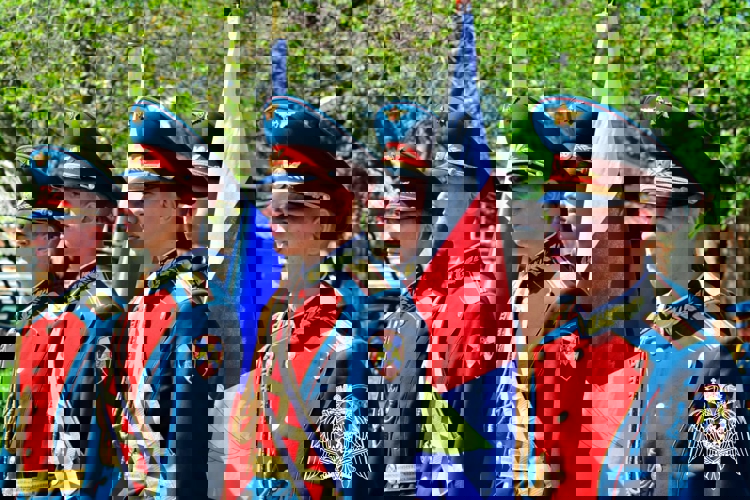 Персональный парад для ветерана Великой Отечественной войны организовали росгвардейцы в Ростове-на-Дону