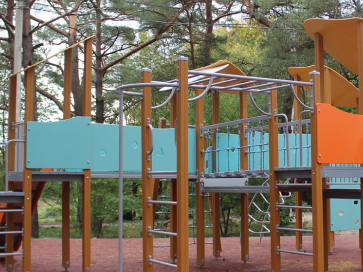 Более 25 новых детских площадок открыли в Калининградской области за год