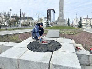 Вечные огни Екатеринбурга готовы ко Дню Победы 