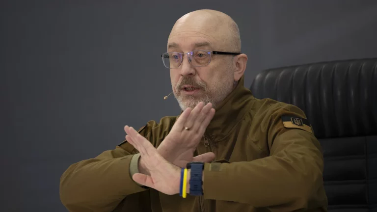 Министр обороны Украины заявил, что потери ВСУ меньше числа жертв землетрясения в Турции