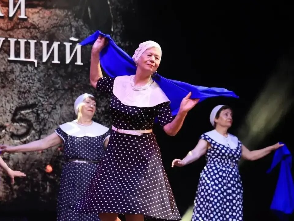 Областной фестиваль собрал в Дзержинском жителей старшего поколения из девяти округов