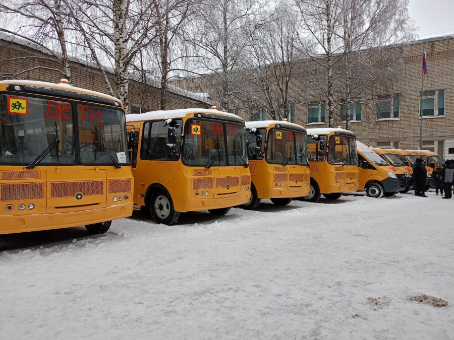 В школы региона скоро поступят новенькие автобусы