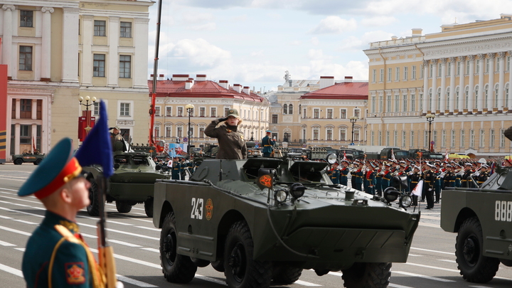 Перекрытия дорог в Санкт-Петербурге для репетиций парада Победы: когда ждать