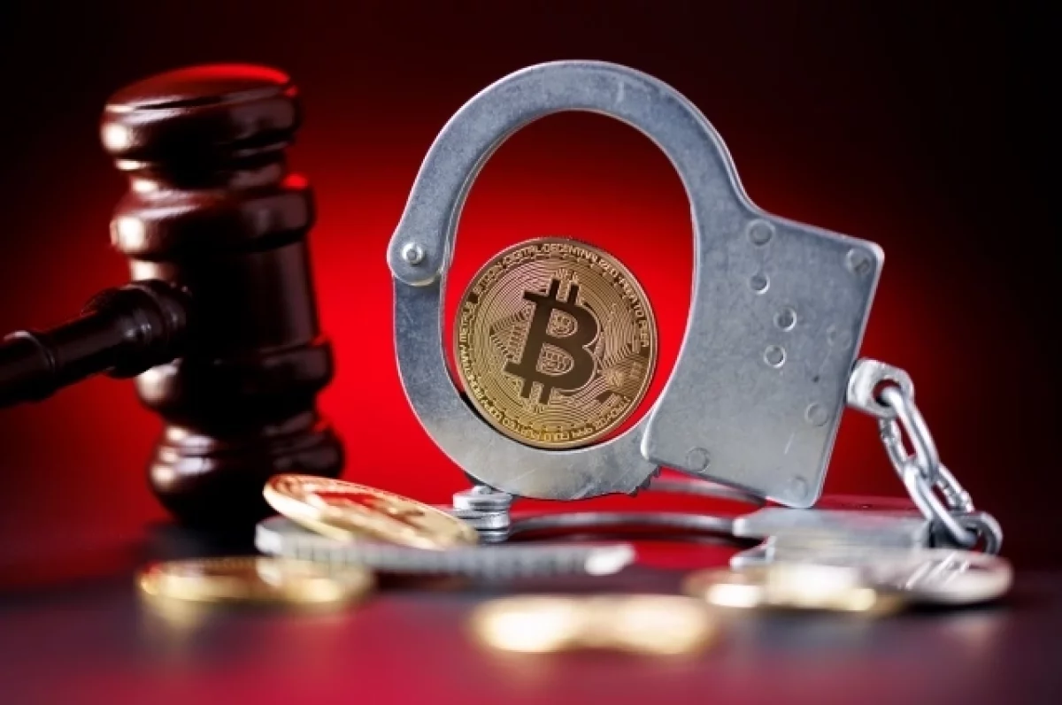 Бывшего полицейского разыскивали по всему миру за полученный им «подарок» в размере 2119,5 биткоина. 