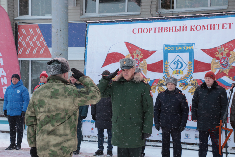 Открытие чемпионатов Росгвардии по лыжным гонкам и служебному двоеборью прошло в Сыктывкаре