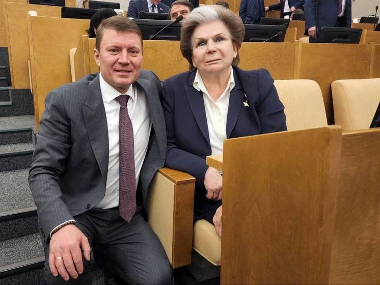 Сбылась мечта Еремина: бывший мэр Красноярска сделал фото с космонавтом Терешковой