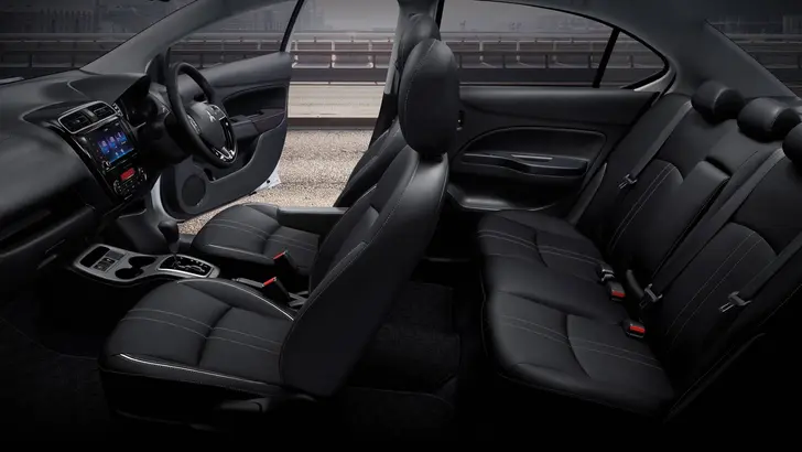 Интерьер Mitsubishi Attrage