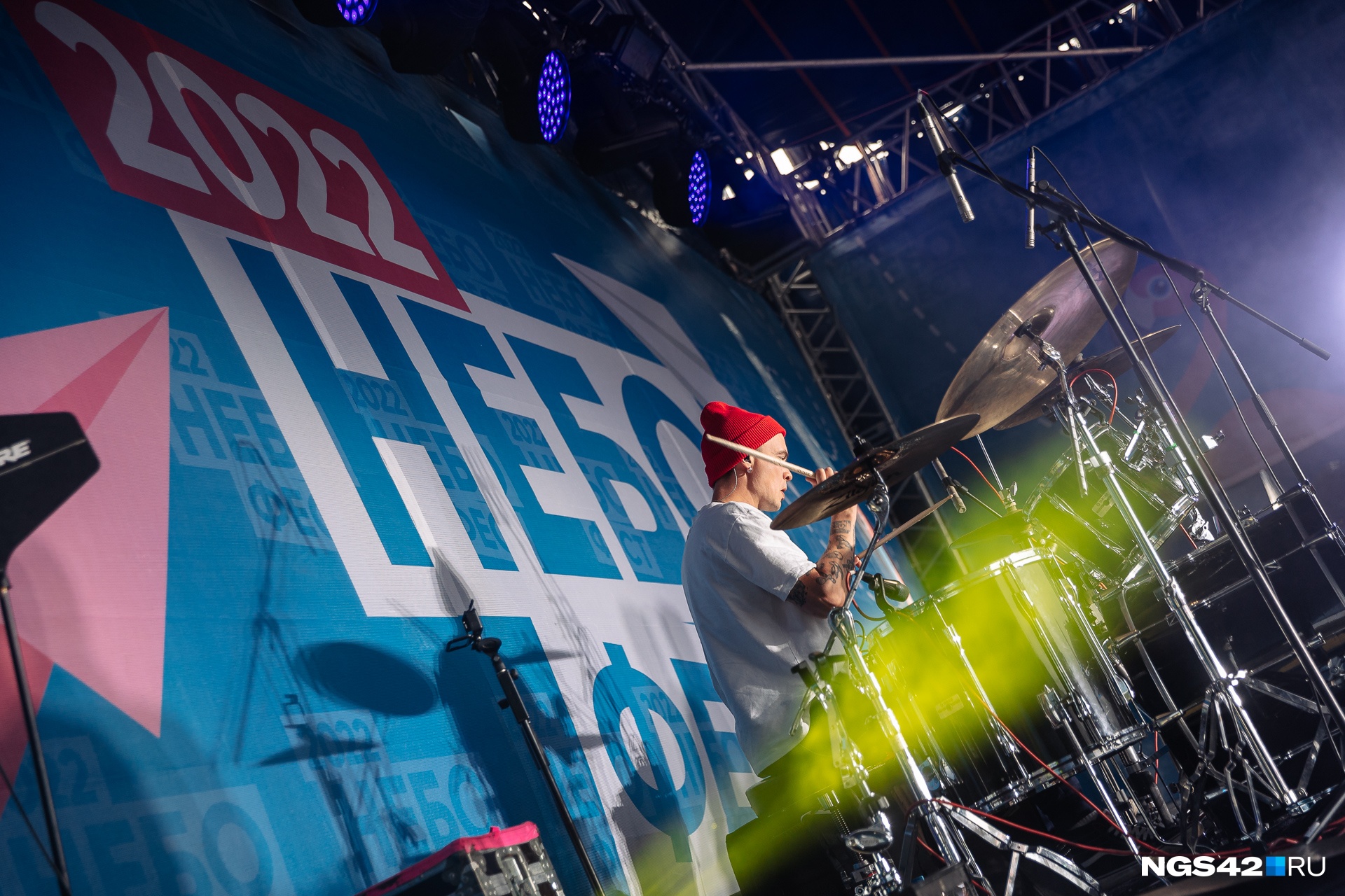 Кто будет на небо фесте в кемерово. Небофест 2022 ведущие. Небо фест кемерово 2021. Небо фест красноярск. Небофест 2022 ведущие.