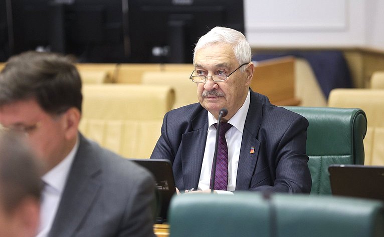 Парламентские слушания, посвященные вопросам реализации Федерального закона «О рыболовстве и сохранении водных биологических ресурсов» в части перезаключения договоров пользования рыболовными участками