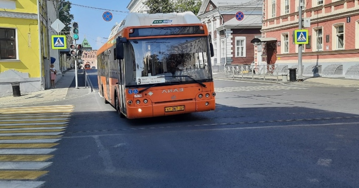 Водитель вакансии нижний автобусов. Нижегородский автобус. Водитель 82 маршрута р875ав Нижний Новгород.