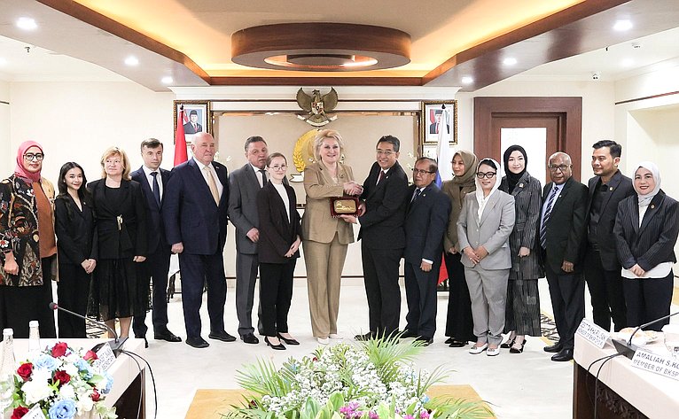 В рамках визита в Республику Индонезия делегация Совета Федерации провела ряд встреч