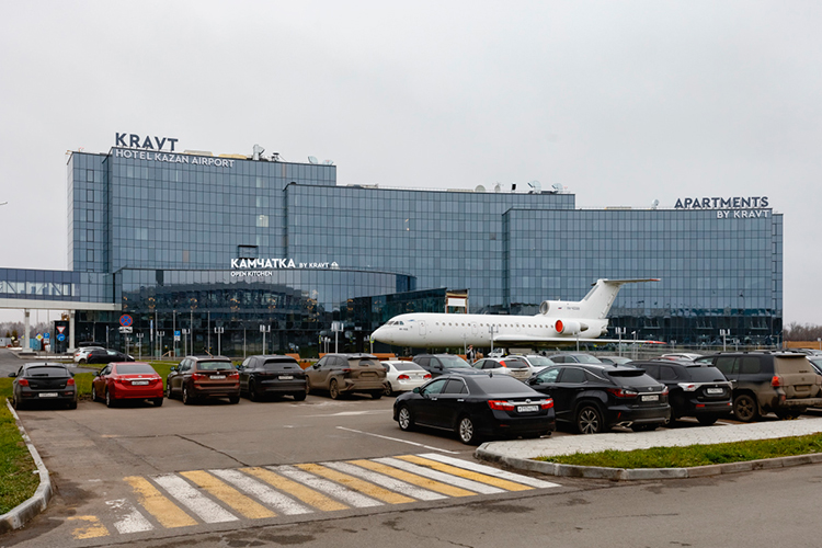 «По моему обывательскому мнению, в Казани гостиничных мест постоянно не хватает, вот и комитет по туризму говорит, что клиент уходит на квартиры. Не зря наш сосед — Kravt — открывает вторую очередь»