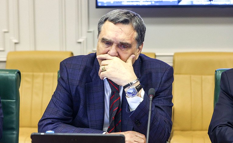 Сергей Иванов